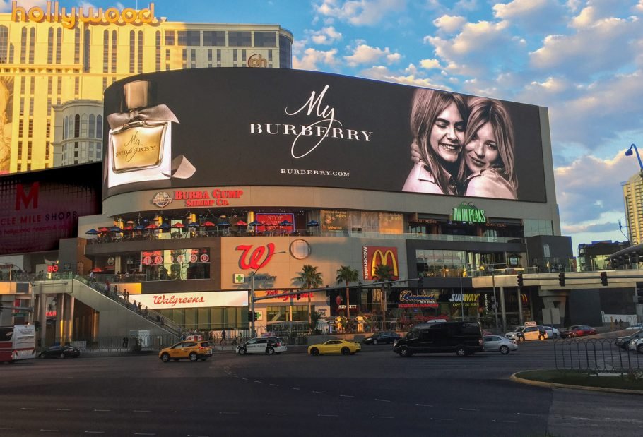 Las Vegas Harmon Corner Digital Billboard Advertising